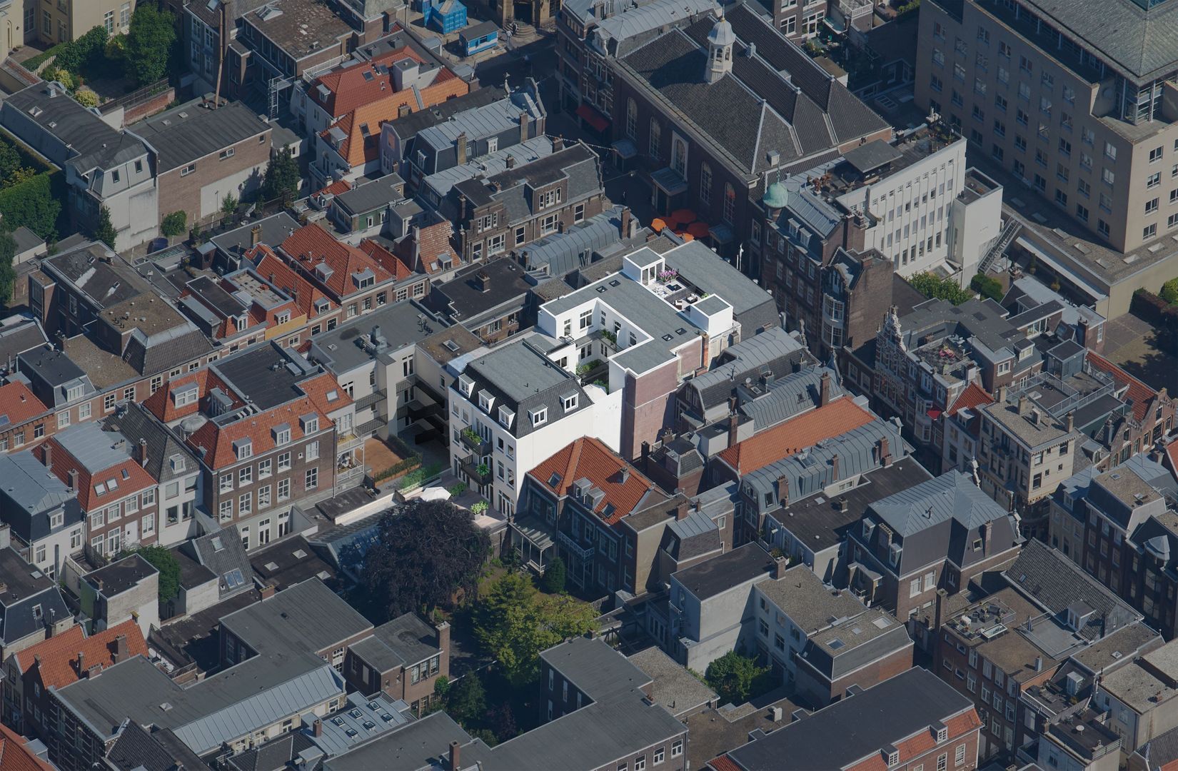 Bird’s-eye view of the Maison Royal project in the historic centre of The Hague